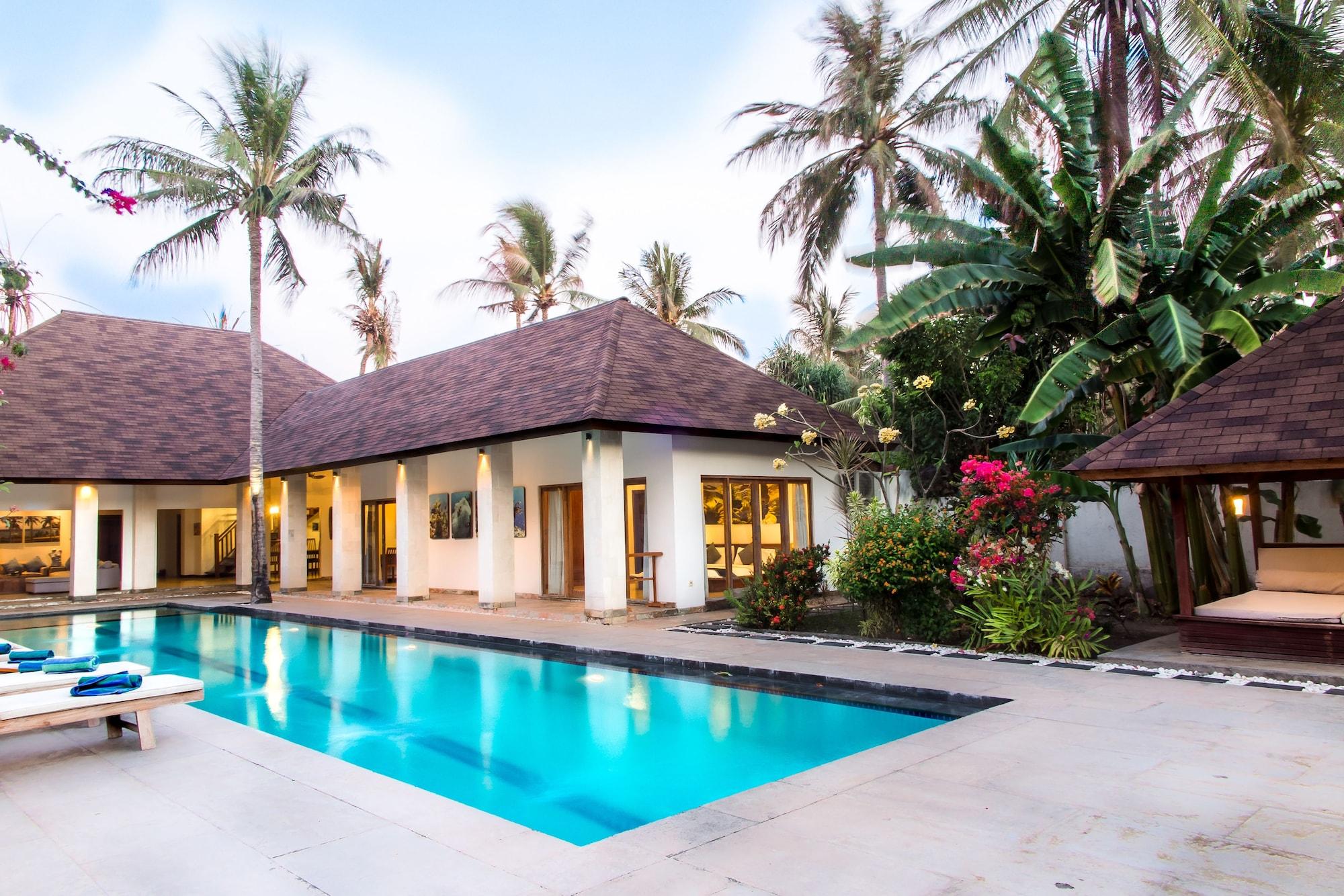 Kelapa Luxury Villas Gili Trawangan Exterior photo