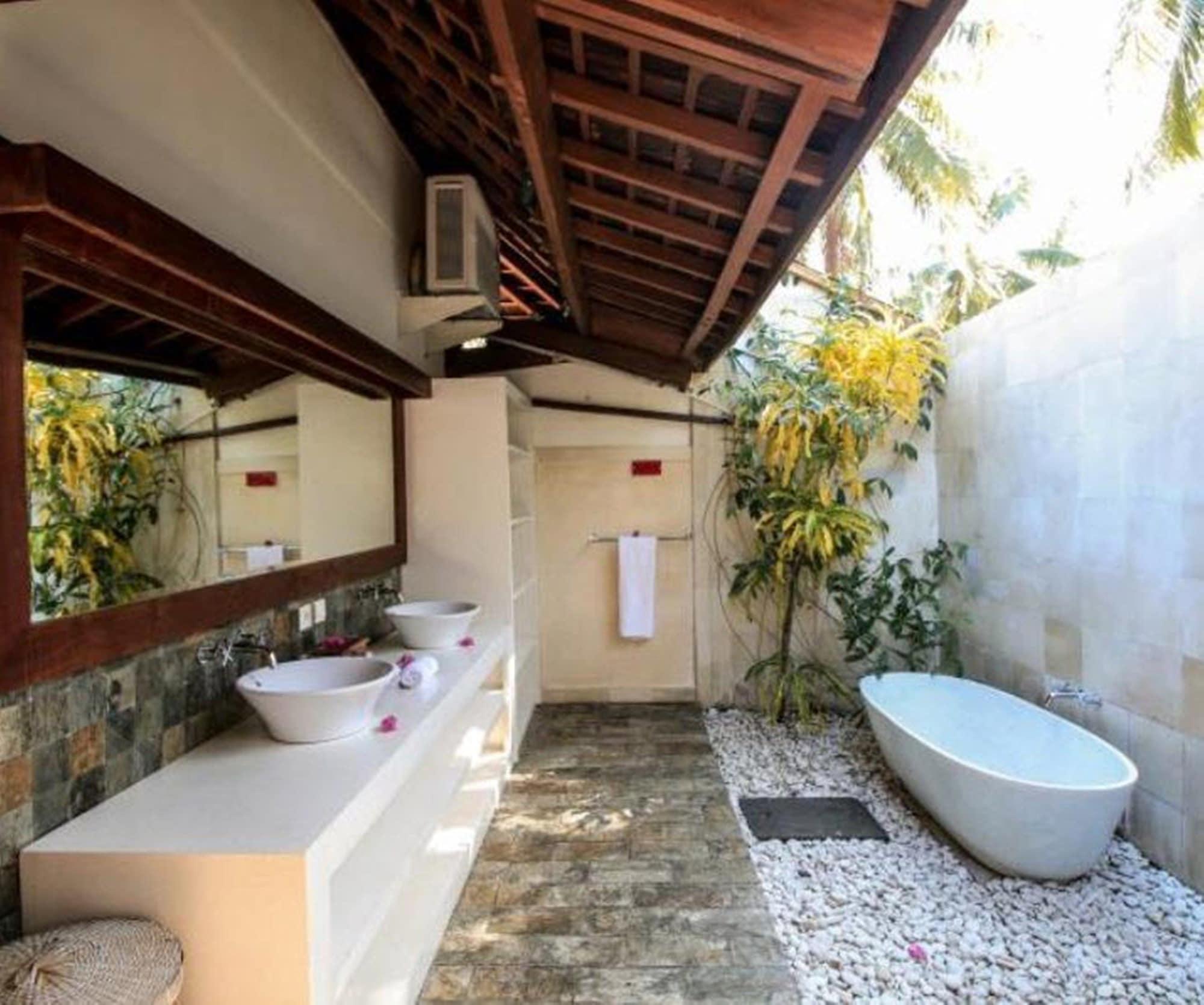 Kelapa Luxury Villas Gili Trawangan Exterior photo