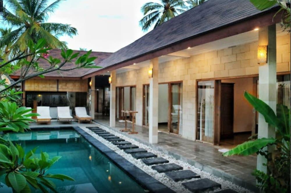 Kelapa Luxury Villas Gili Trawangan Exterior photo