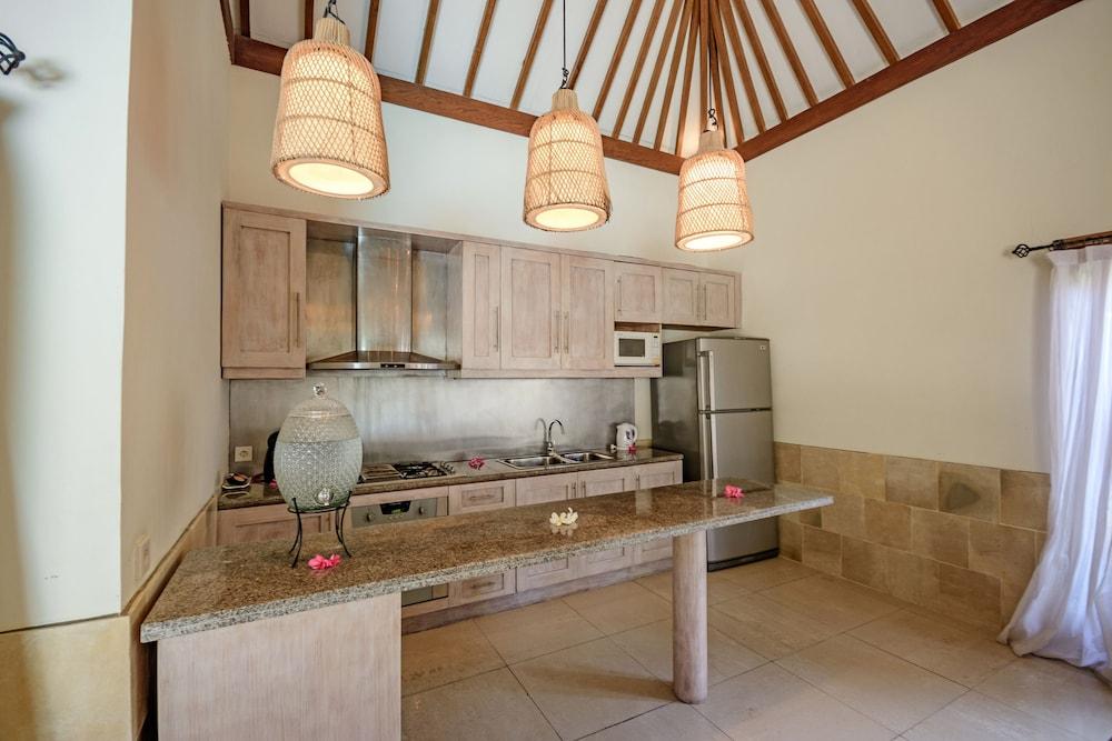 Kelapa Luxury Villas Gili Trawangan Exterior photo