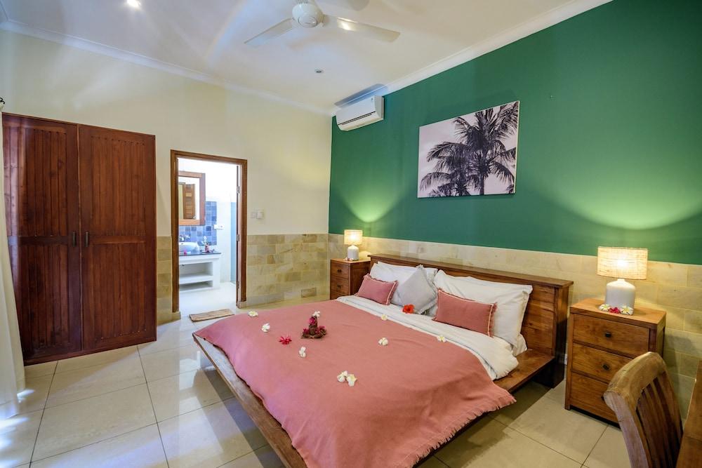 Kelapa Luxury Villas Gili Trawangan Exterior photo