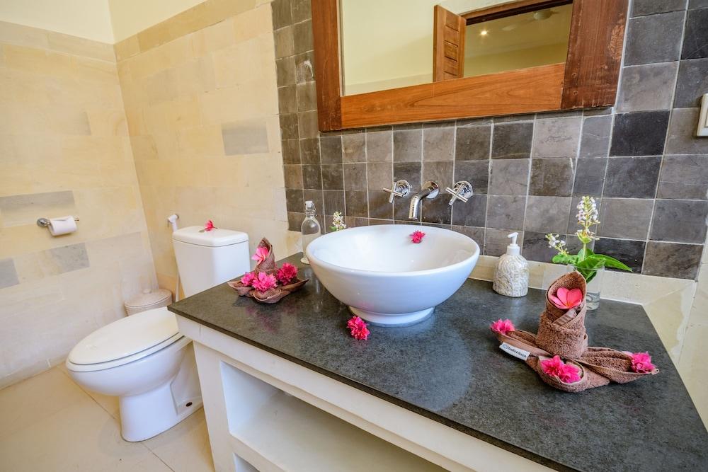 Kelapa Luxury Villas Gili Trawangan Exterior photo